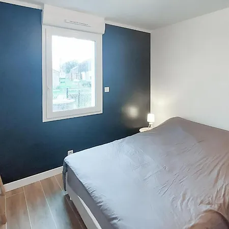 Pet Friendly In Sur With Wifi * La Plaine-sur-Mer