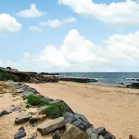 Holiday home 3 Bedroom Beautiful In Sur La Plaine-sur-Mer