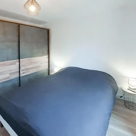 3 Bedroom Beautiful In Sur Holiday home *