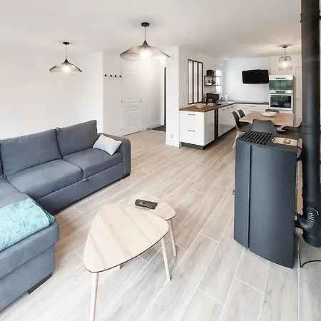Holiday home 3 Bedroom Beautiful In Sur