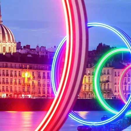 Pet Friendly In Sur With Wifi